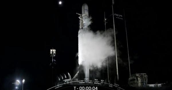 SpaceX успешно запустила на орбиту самый тяжелый в мире спутник - Общество