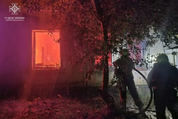 На Павлоградщині знову горять занедбані будівлі