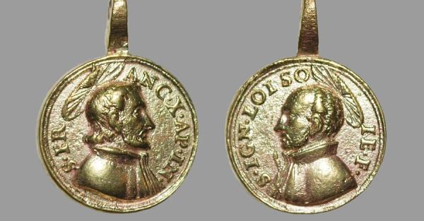 Во время раскопок в Ужгородском замке археологи обнаружили иезуитский медальон - Общество