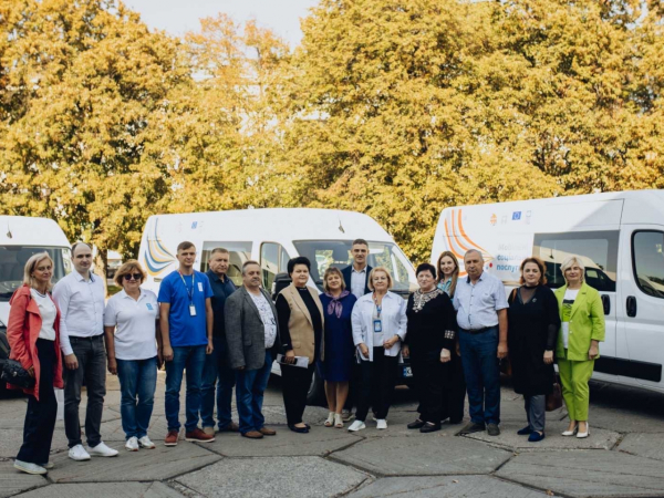 
				Автомобіль для мобільних соціальних послуг жителям Миргородської громади
				