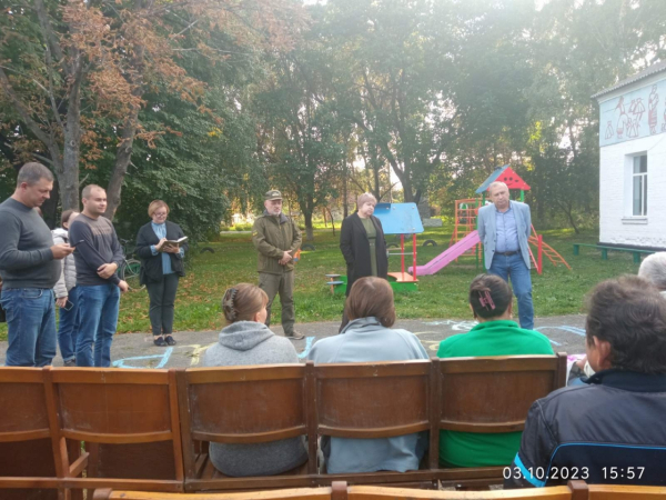 
				Зустріч міського голови з жителями Малих Сорочинців, Довгалівки і Хомутця
				