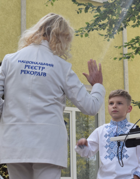 Семилетний мальчик из Ровенщины стал самым молодым диджеем Украины - Общество