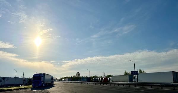 Польские перевозчики заблокировали три пункта пропуска на границе с Украиной - Общество