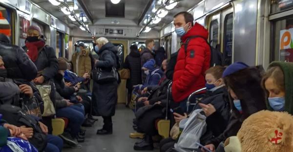 Челночное движение между закрытыми станциями метро запустят с 13 декабря  - Общество