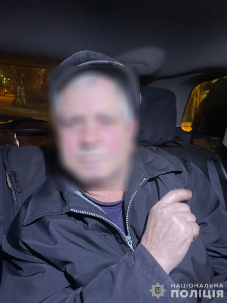 У Дніпрі затримано 68-річного чоловіка, який на вулиці вдарив ножем підлітка  | новини Дніпра