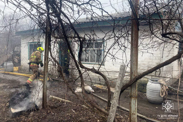 У селі на Дніпропетровщині спалахнув будинок: під час пожежі загинула молода людина | новини Дніпра