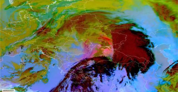 Из-за пыли из Сахары в Украине выпал коричневый дождь - Общество