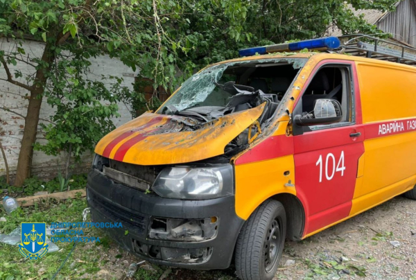 У Нікополі через чергові ворожі обстріли поранено чоловіка - розпочато розслідування. ФОТО | новини Дніпра