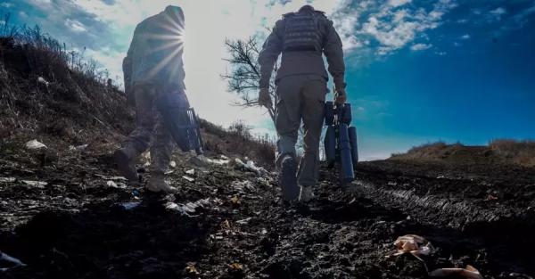 ВСУ отбросили россиян от Тернов на Донеччине - Азов показал кадры с отбитых позиций  - Общество