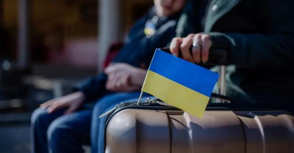  Польша прекратила некоторые выплаты украинцам - Общество
