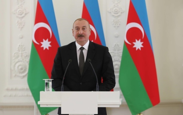 Алиев подтвердил переговоры о транзите газа через Украину