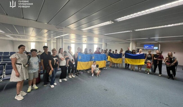 Украина эвакуировала из Ливана 30 граждан, среди них - 9 детей - Общество