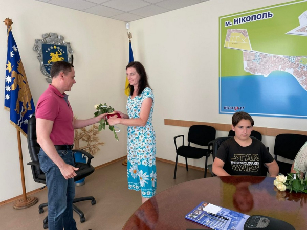 Мэр Никополя встретился с матерями-героинями (фото)