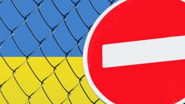 Українців за кордоном закликали не повертатится в ...