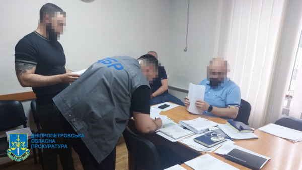 На Дніпропетровщині офіцера поліції підозрюють у вимаганні та отриманні хабаря | новини Дніпра