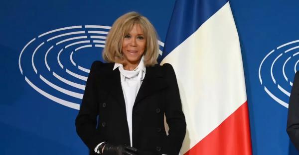Жена президента Франции подаст в суд на тех, кто называет ее трансгендером - Общество