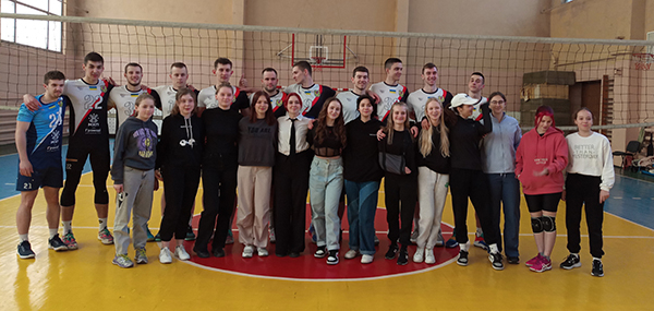 Майстер-клас з волейболу за участю волейбольної команди Суперліги «МХП-Вінниця» для юних аматорів в Лубнах