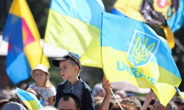 Экономический паспорт: что обещают украинским детям