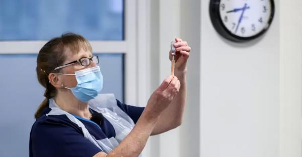 В начале 2022-го года все центры вакцинации в Украине закроют на два дня  - Коронавирус