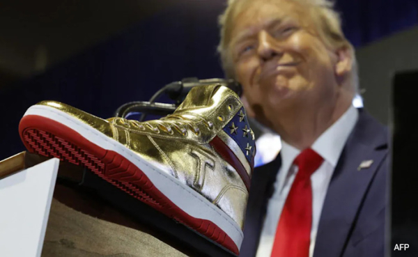 Дональд Трамп запускает обувь под собственным брендом