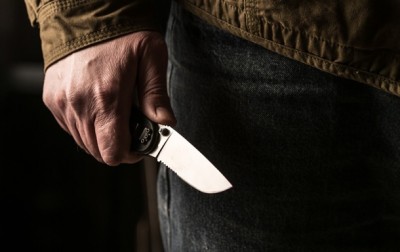 
			            	
			            	 В Умані чоловік напав з ножем на військового			            				            			            		

			            