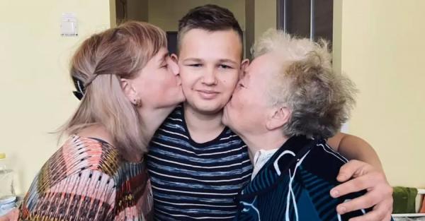 Львовские врачи спасли мальчика, пересадив ему почку от родной бабушки - Общество