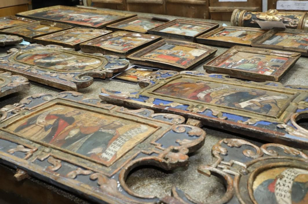 Киевские специалисты реставрируют иконостас из церкви, входящей в список Всемирного наследия ЮНЕСКО - Общество