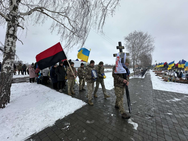 
				Громада попрощалася із Героєм Євгенієм Канцибером
				