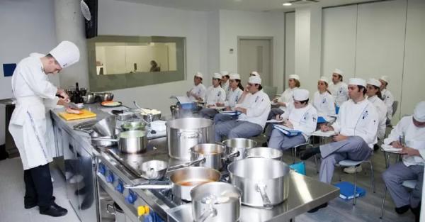 В Украине будут готовить поваров учебного заведения - Общество