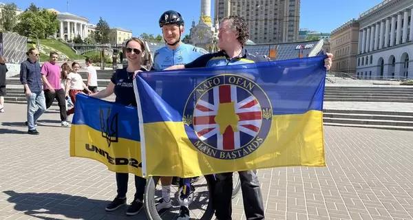 Эстонский депутат добрался в Киев из Таллина на велосипеде и собрал деньги для ВСУ  - Общество