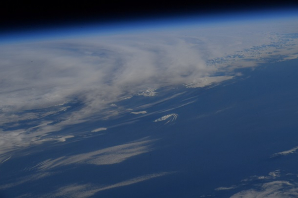 Астронавт поздравил с Новым годом сделанными на МКС снимками Антарктиды